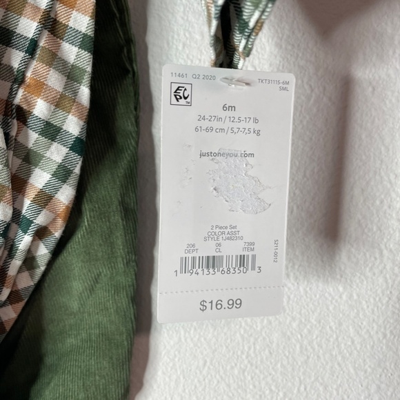 (2) Little Boys Outfits - Just one you by Carters - Picture 9 of 10